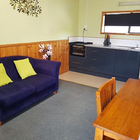 Hobart Cabins & Cottages Goodwood ภายนอก รูปภาพ